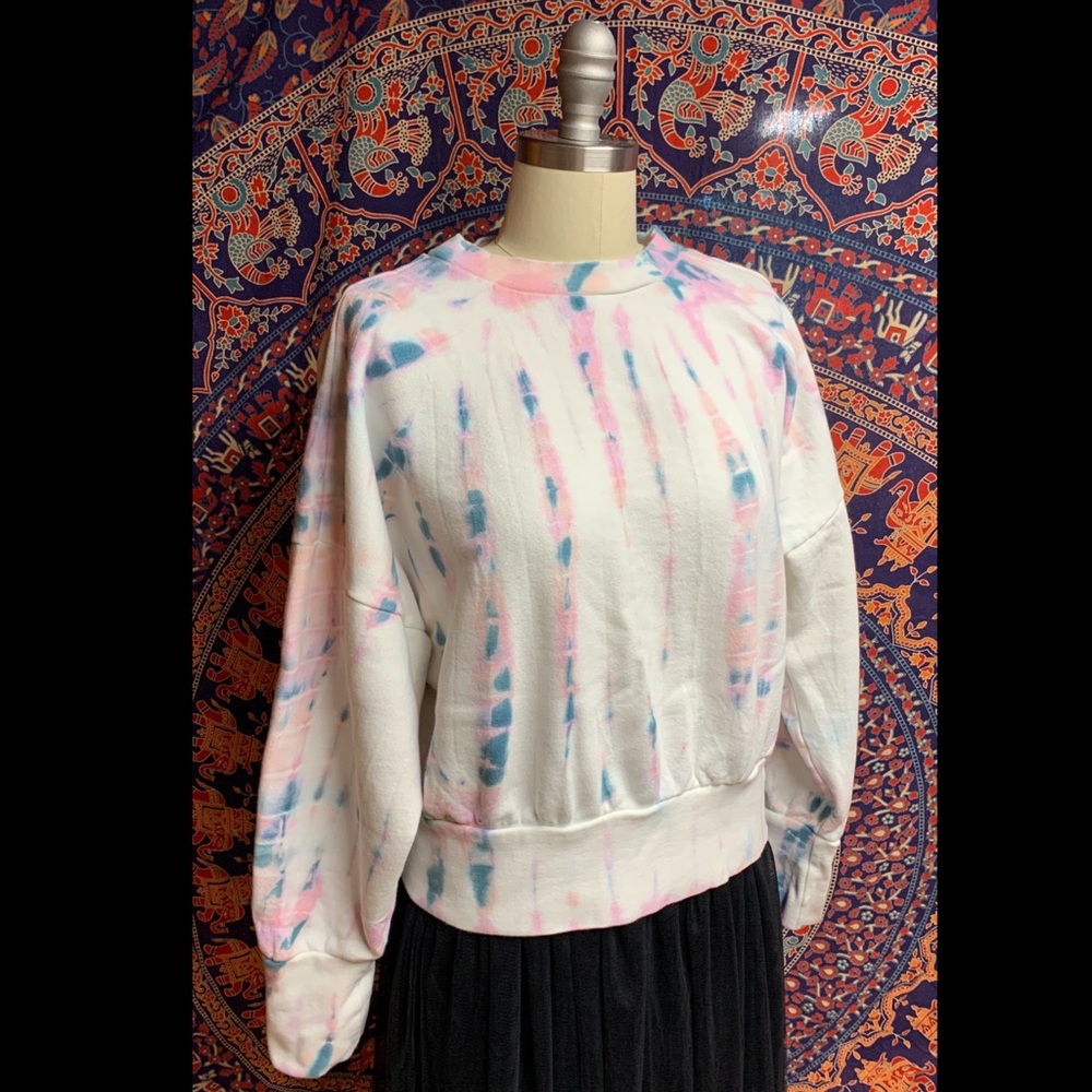 Old Navy, crop sweatshirt medium tie dye